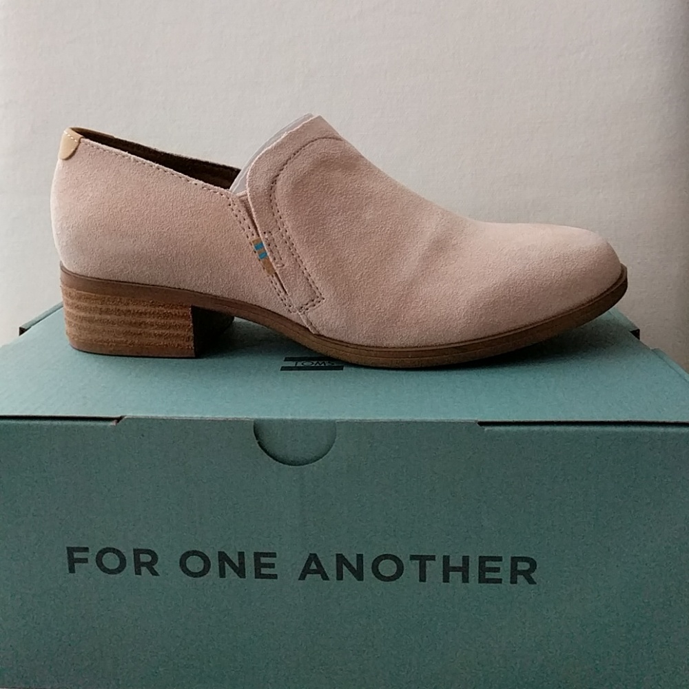 NWT Toms Suede Bootie